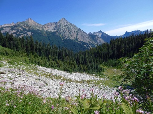 Lake Ann Trail