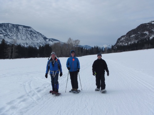 Snowshoeing in Methow